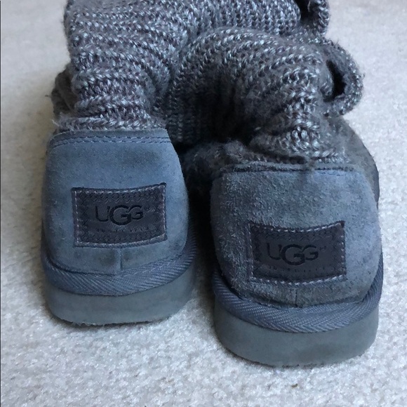 UGG classic cardy button detailed knit boot - Picture 2 of 7